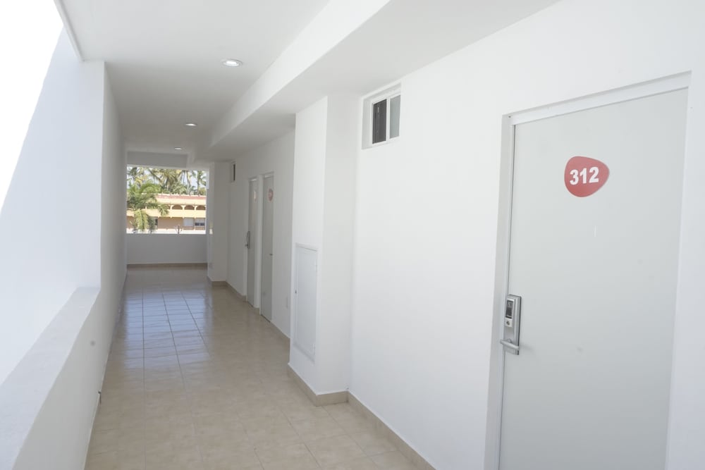 Alo Select Mazatlan 24/38