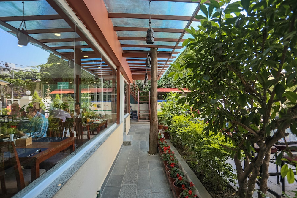Oasis Kathmandu Hotel 44/50