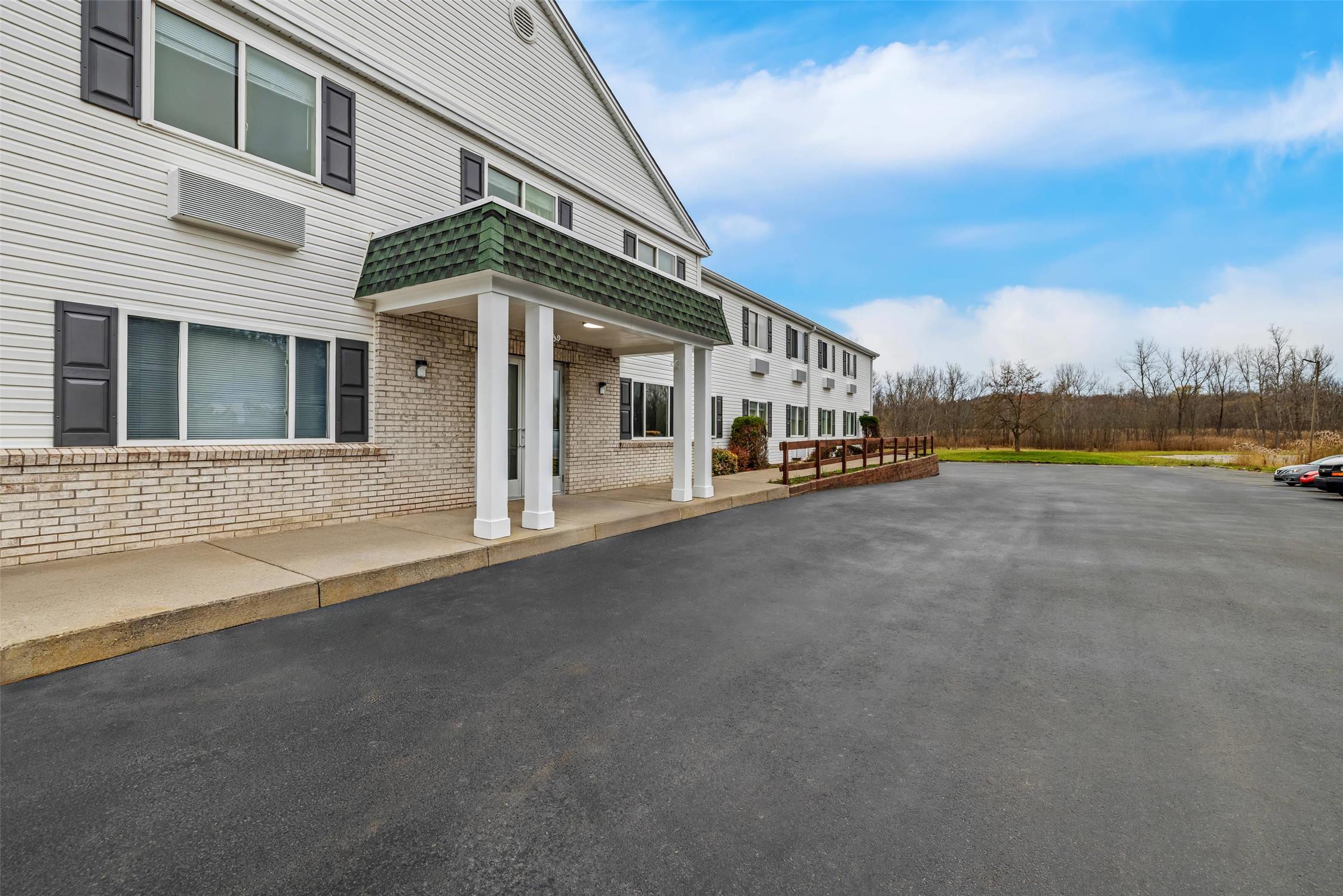 Rodeway Inn Webster, NY 10/11