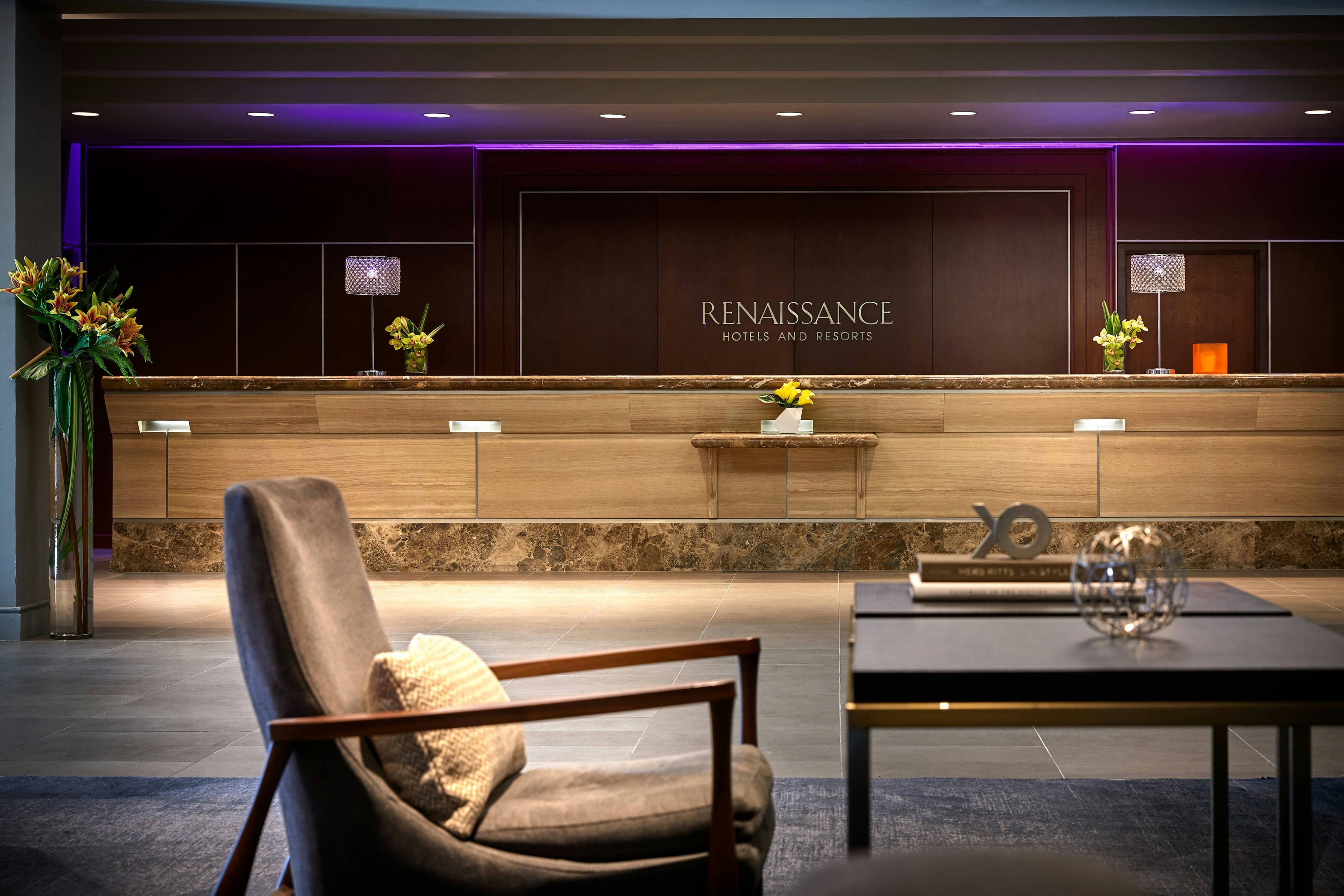 Renaissance Los Angeles Airport Hotel 2/18