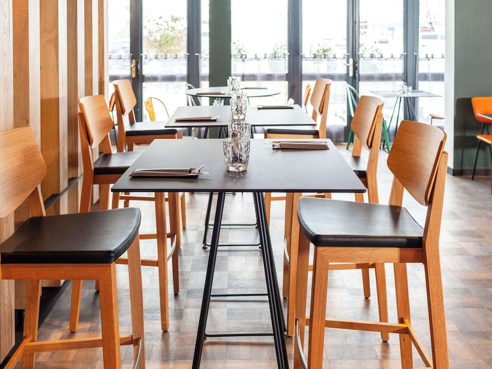 Ibis Pontarlier 37/65