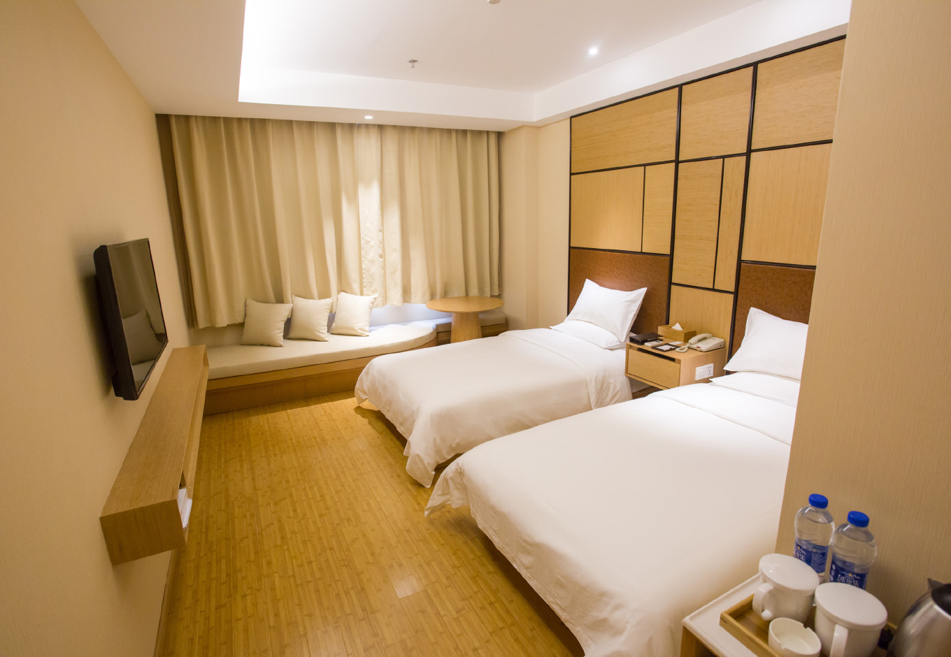 Ji Hotel (Shanghai Zhoupu Wanda Plaza) 21/41