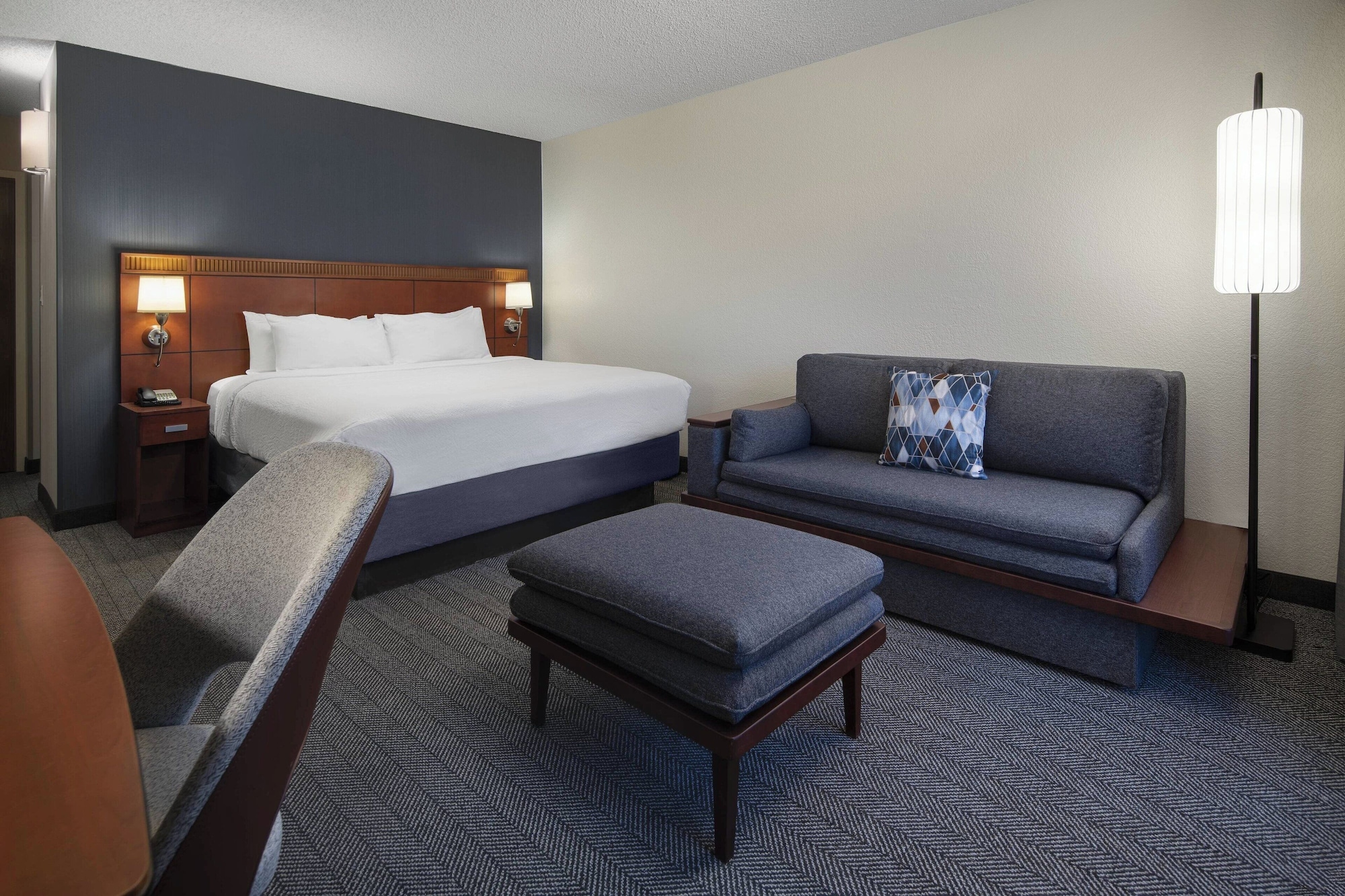 Room at Courtyard by Marriott Palm Springs, PALM SPRINGS - CA