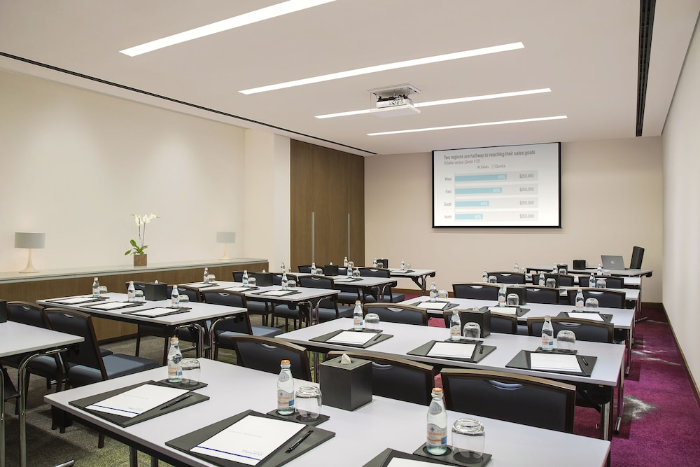 Novotel Muscat Airport 65/75