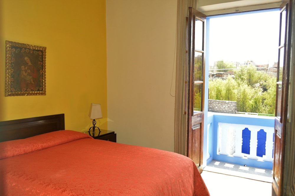 Las Mercedes Hostal Residencial 20/68
