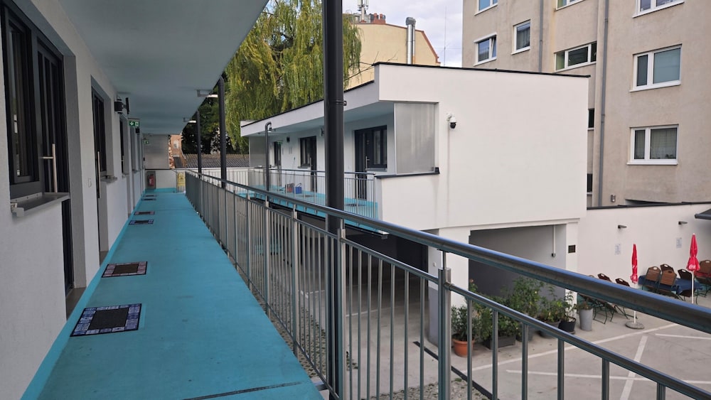 Hotel Konig 67/71
