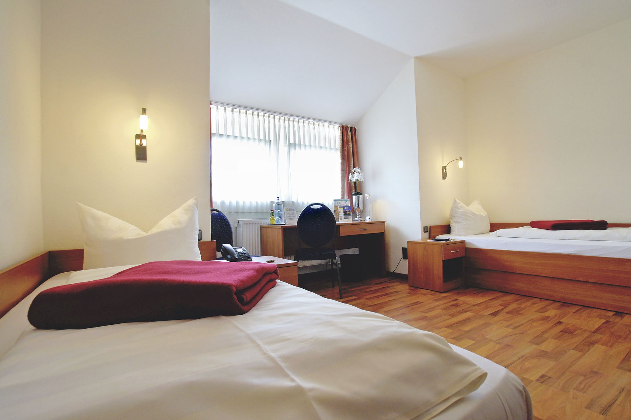Hotel Deutsches Haus 6/23