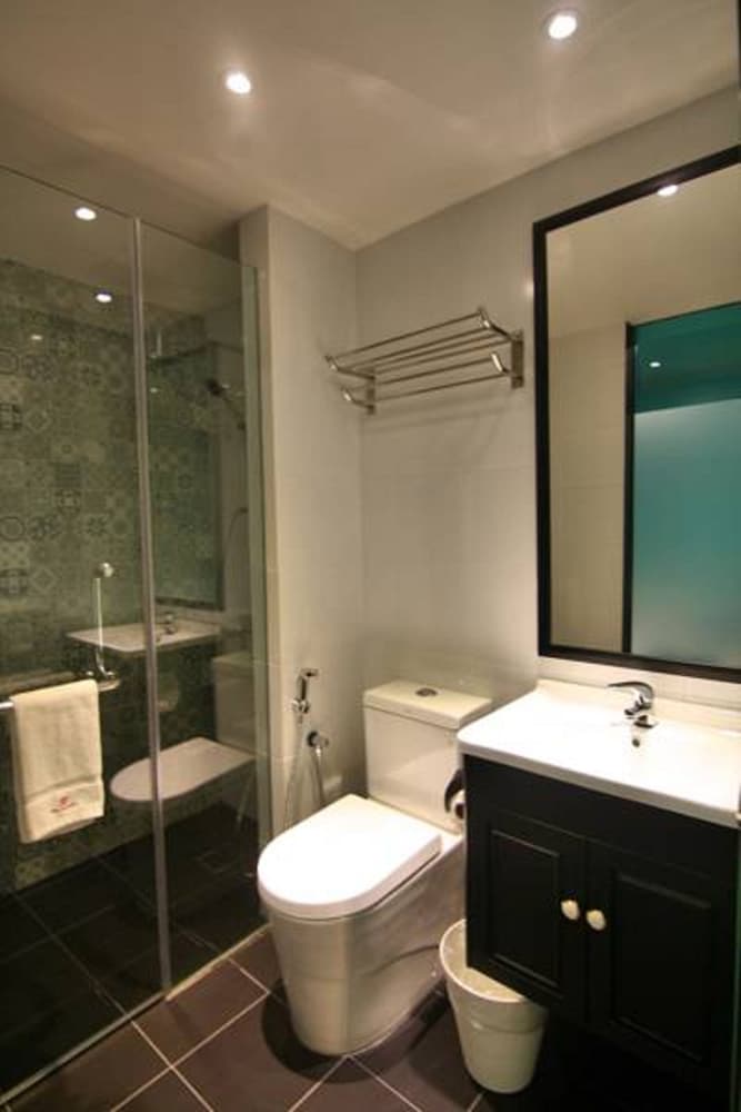 Bloommaze Boutique Hotel 68/69