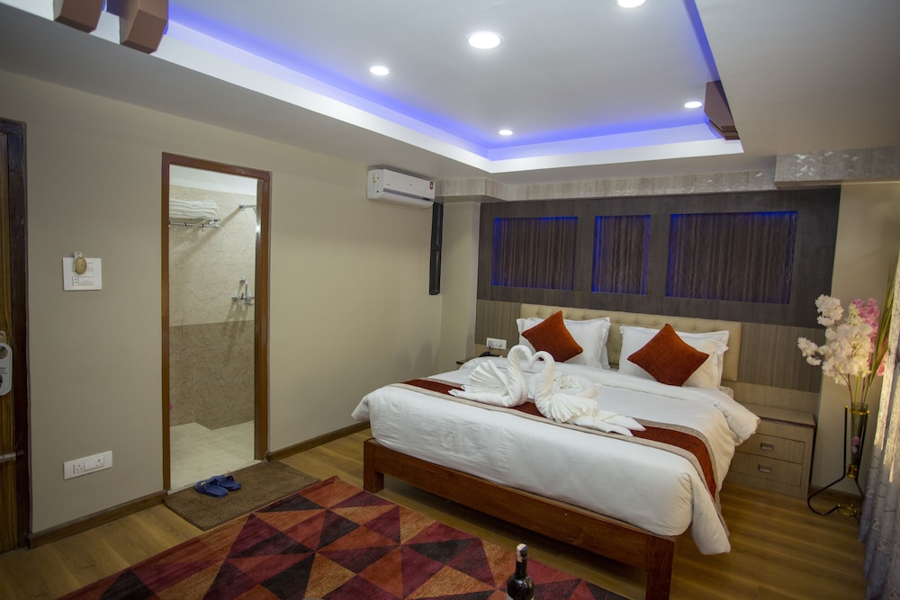 Hotel Marinha Pvt. Ltd. 15/50