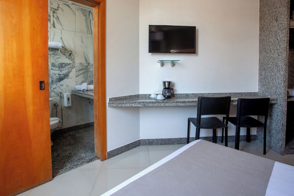 SAVASSINHO HOTEL 28/31