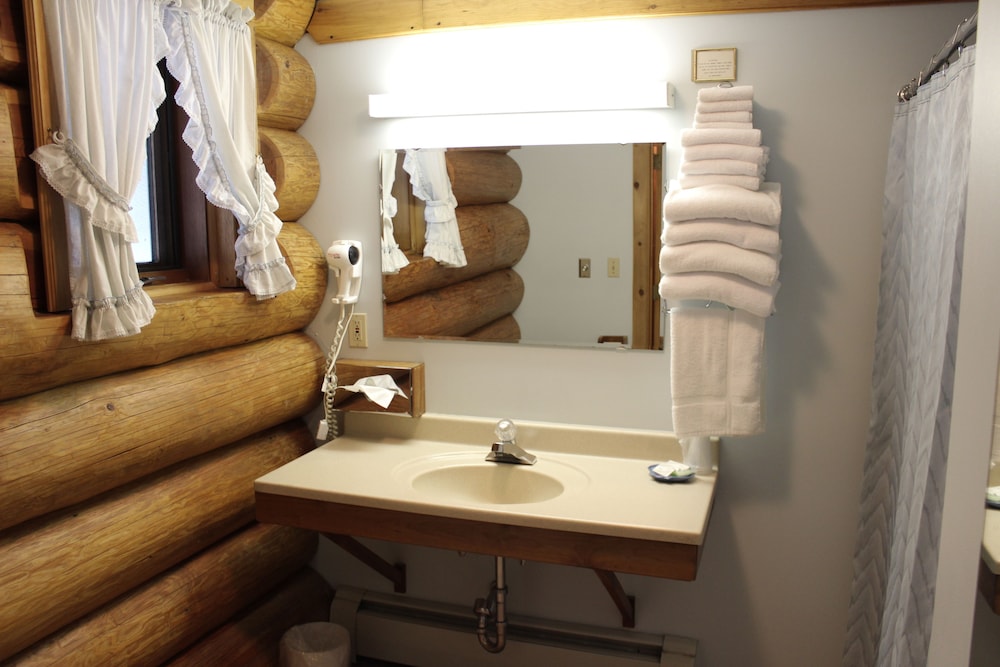 Nootka Lodge 49/50