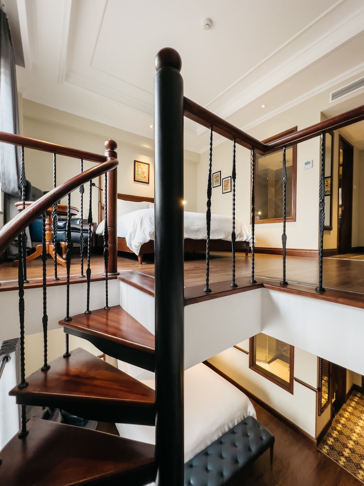 swimming pool spa