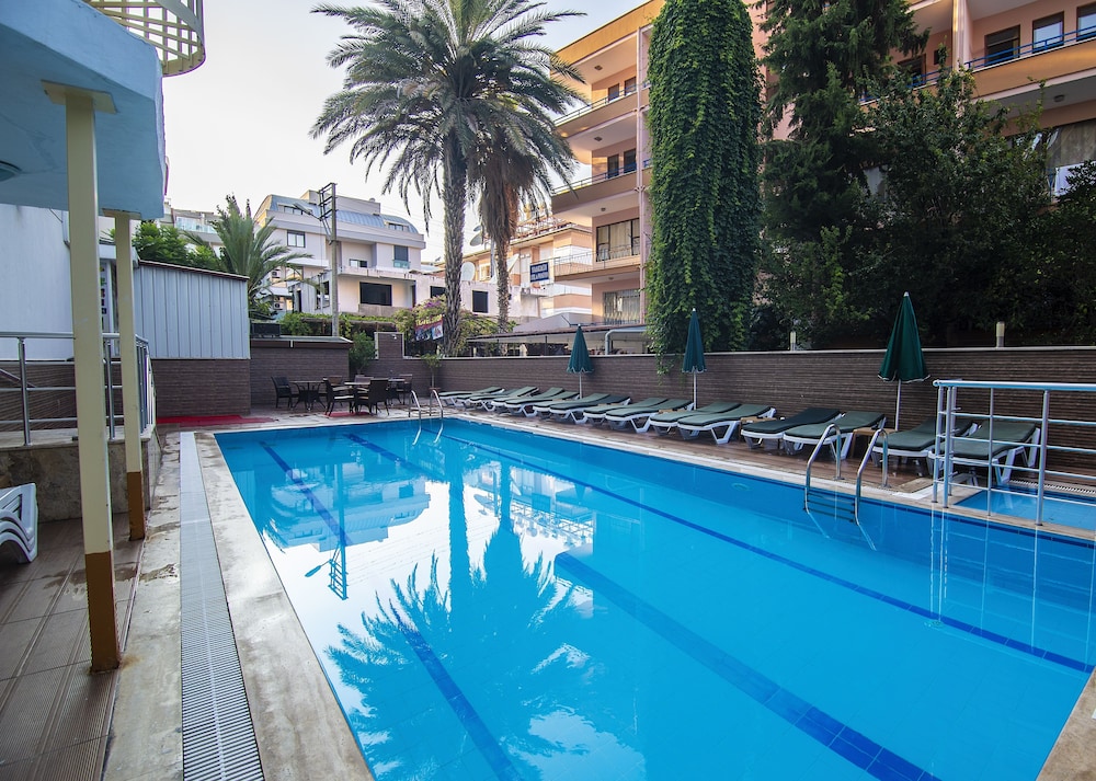 Hotel Kleopatra Blue Hawai 48/50