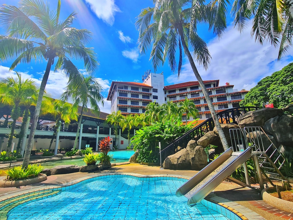 SABAH HOTEL SANDAKAN 63/69