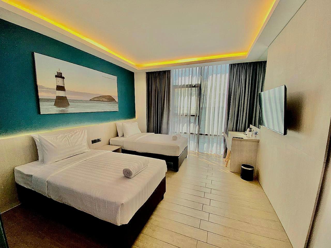 Deluxe, Twin Beds