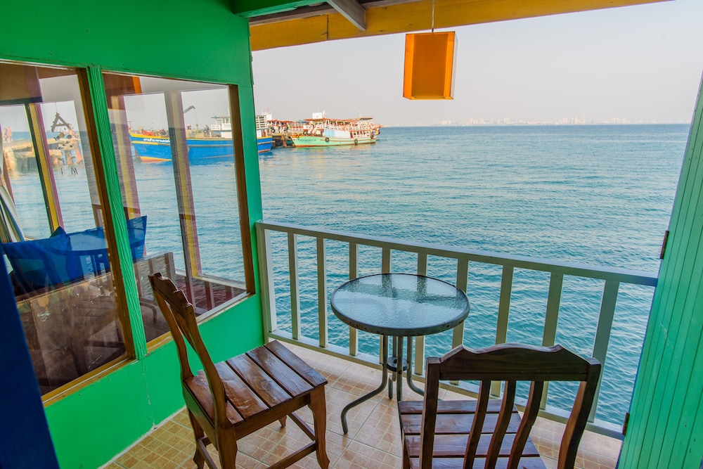 Lareena Resort Koh Larn Pattaya 30/47