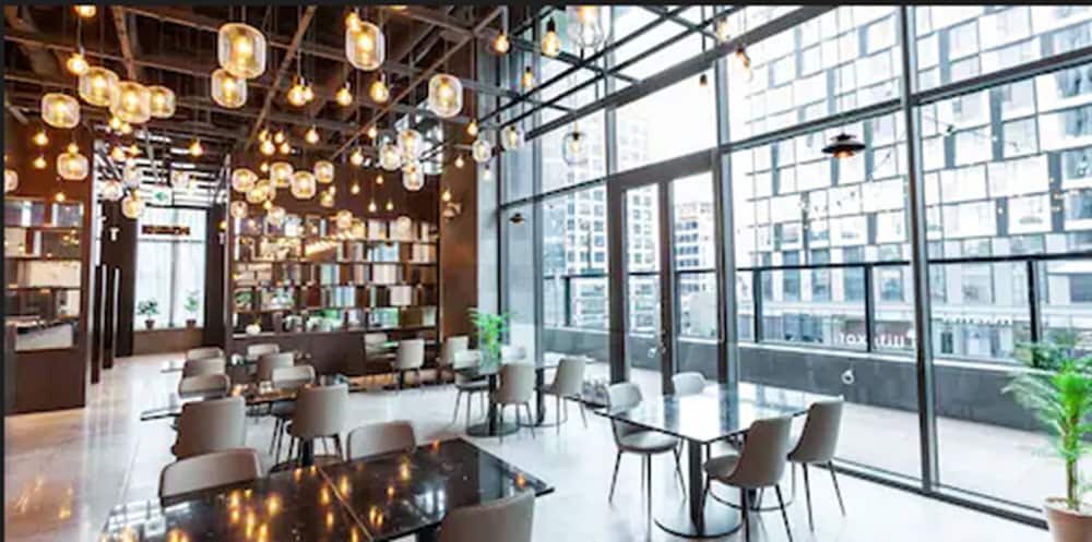 Mercure Ambassador Seoul Hongdae 54/72