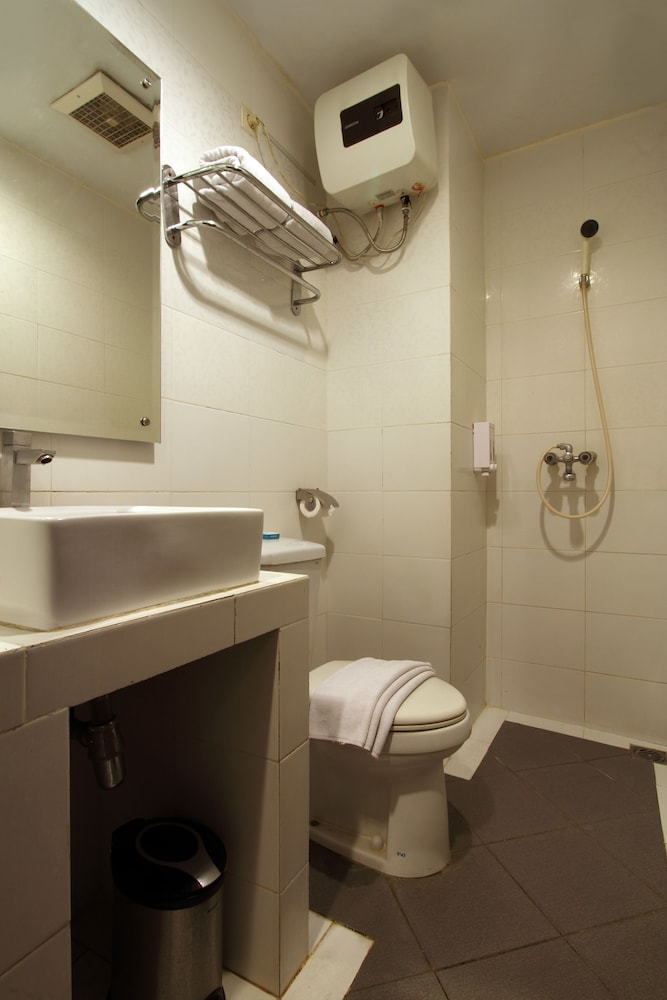 Cakra Kusuma Hotel 48/49