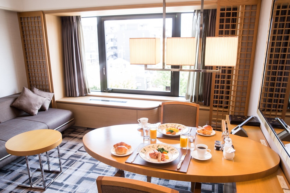 Kyoto Brighton Hotel 54/74