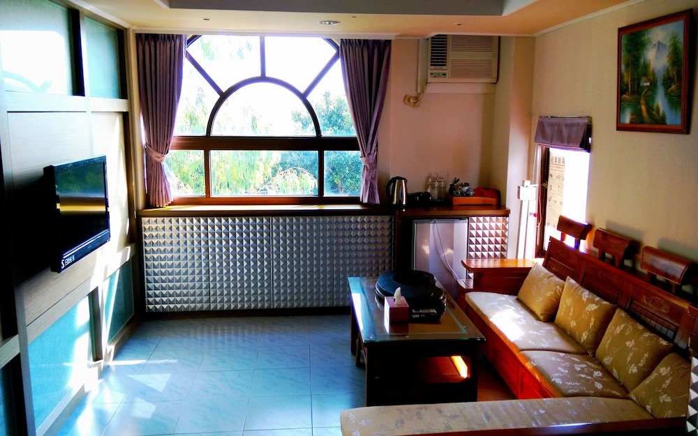 Jinsha Lake Side Hotel 25/49