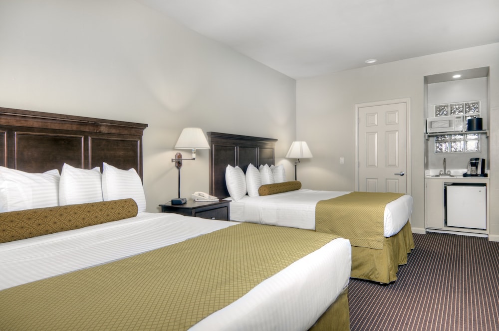 University Park Inn & Suites 14/38