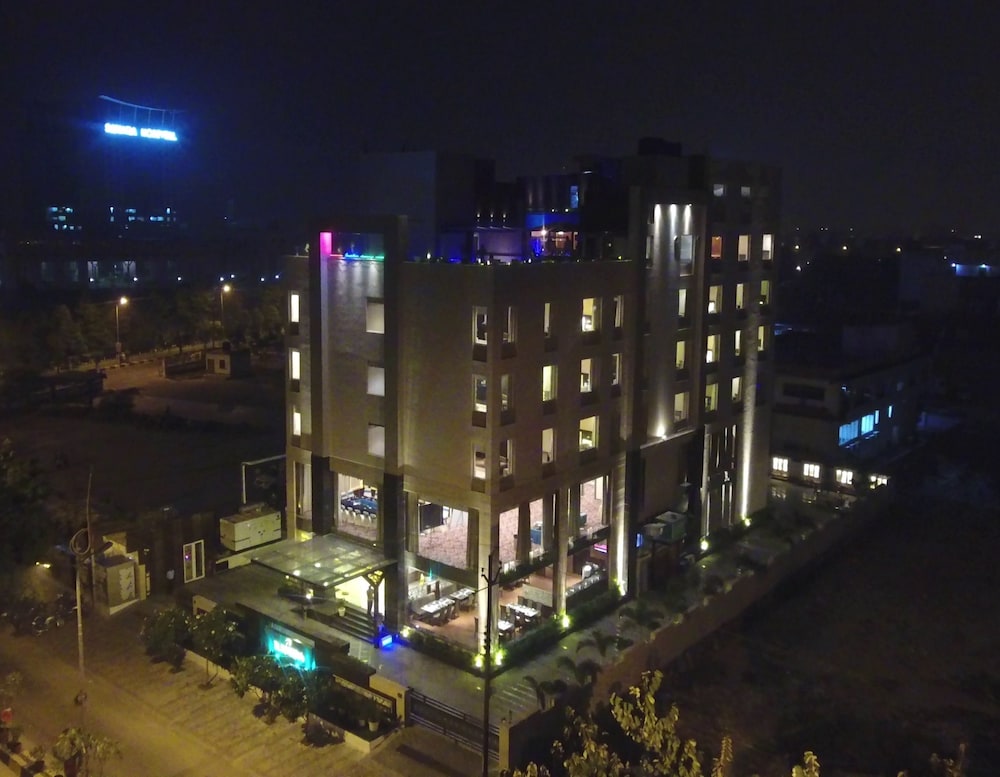 Hotel Ranbirs 3/23