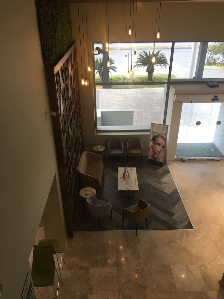 Wyndham Garden Monterrey Valle Real 6/41