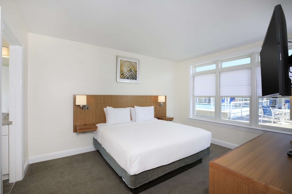 Hyatt Place Dewey Beach 25/80