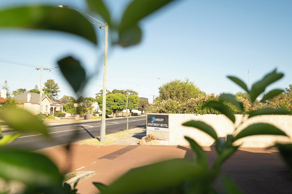 Bunbury Apartment Motel 38/50