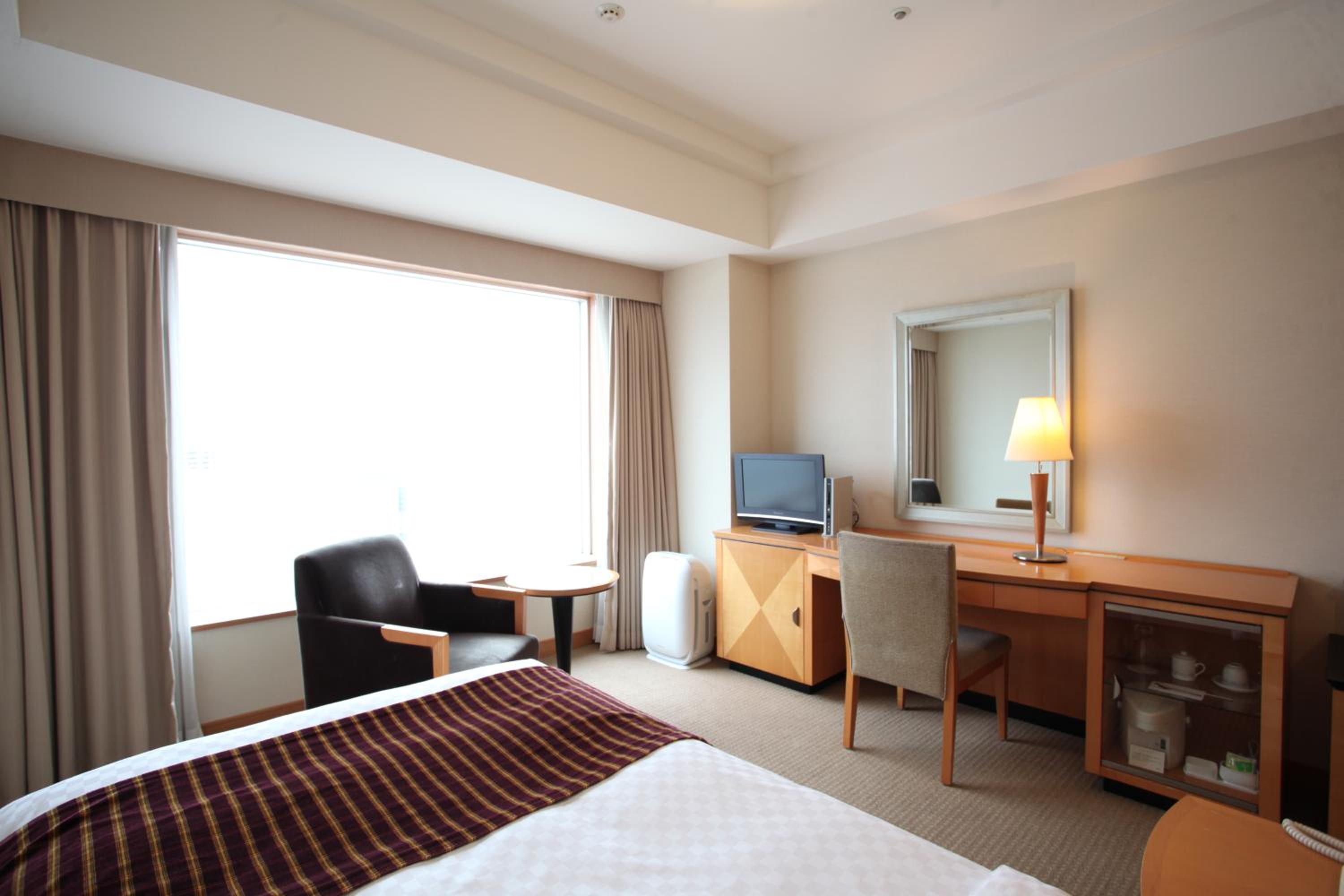 غرفة ديلوكس مفردة للمدخنين، Jr Hotel Clement Takamatsu 2/3