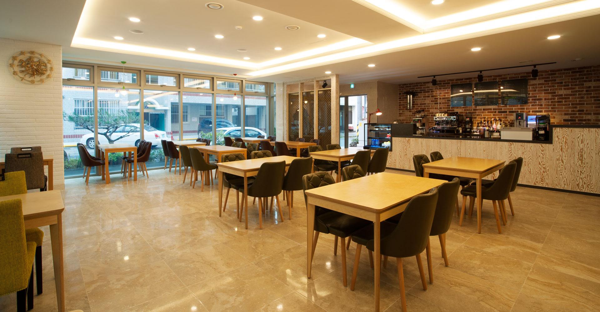A One Hotel 35/41
