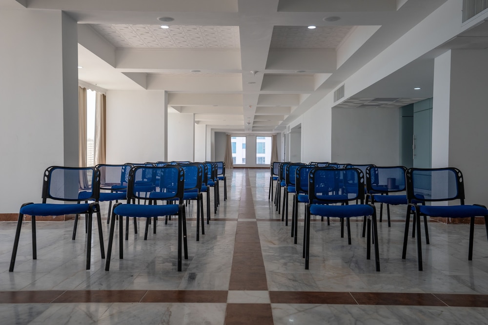 Hotel Cartagena Dubai 36/50