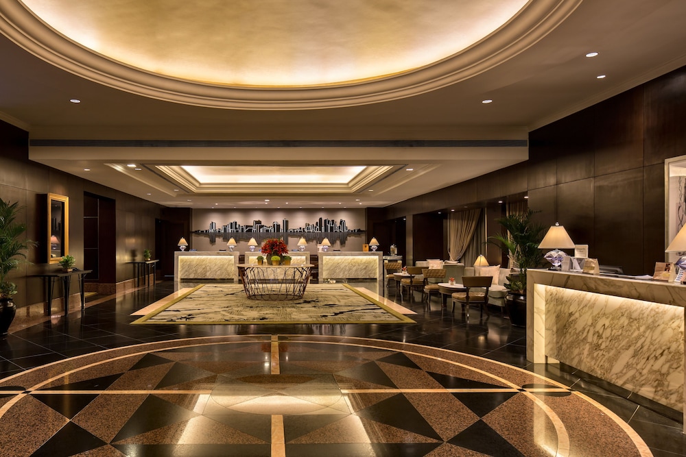 Diamond Hotel Philippines 6/68