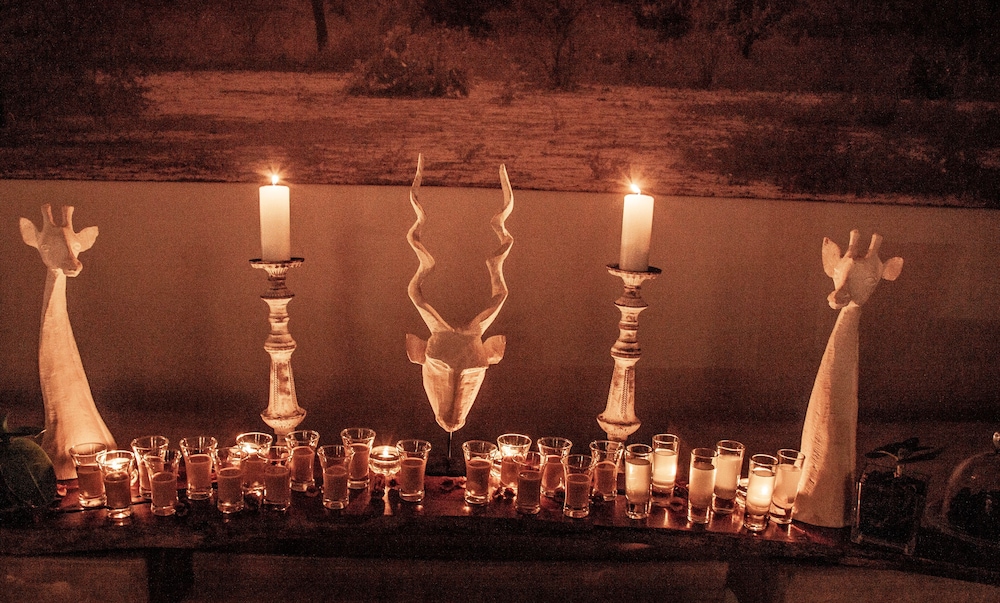 Becks Safari Lodge 11/77