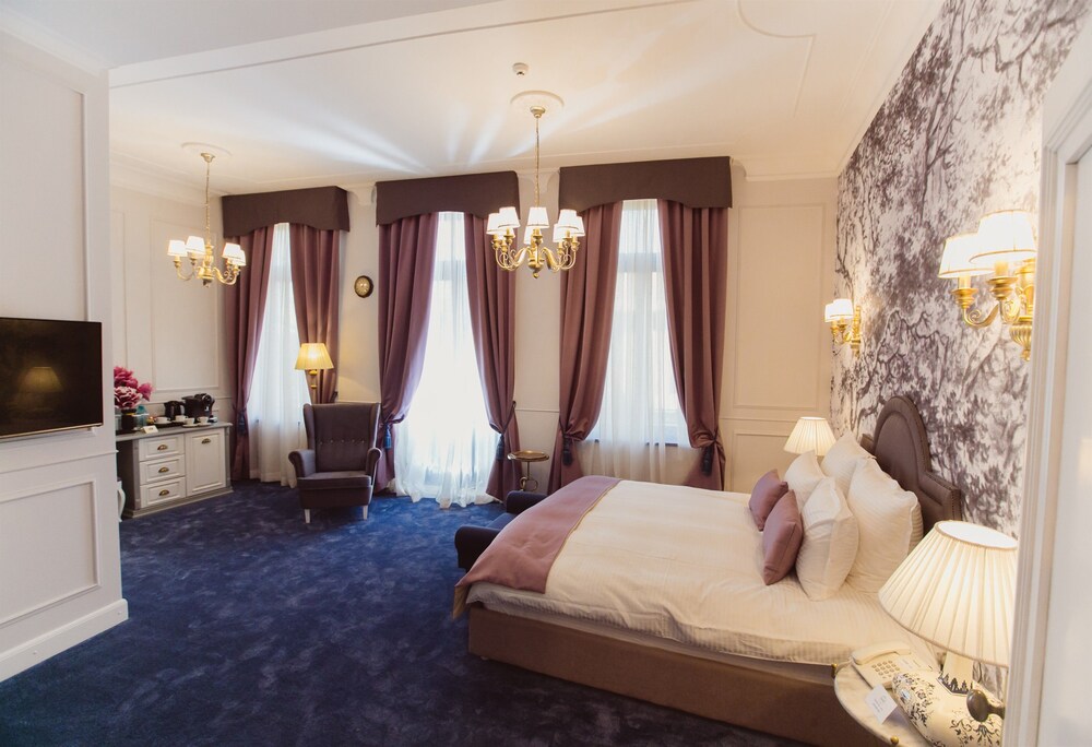 Hotel Splendid 1900 12/44