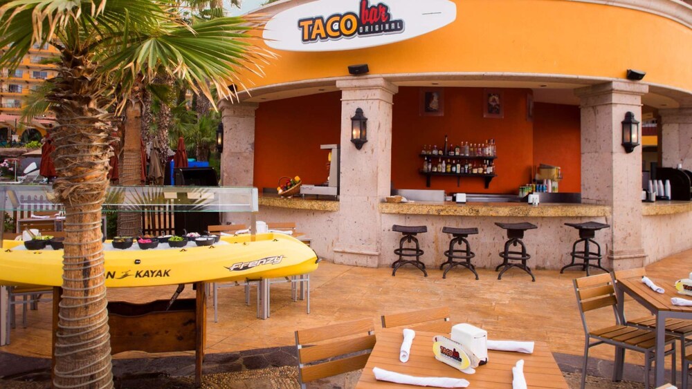 Villa del Palmar Beach Resort and Spa Cabo San Lucas 69/75