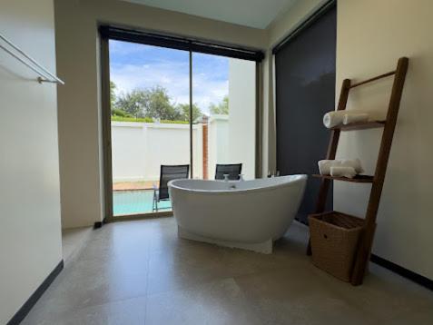 Pool, Villa 7/10