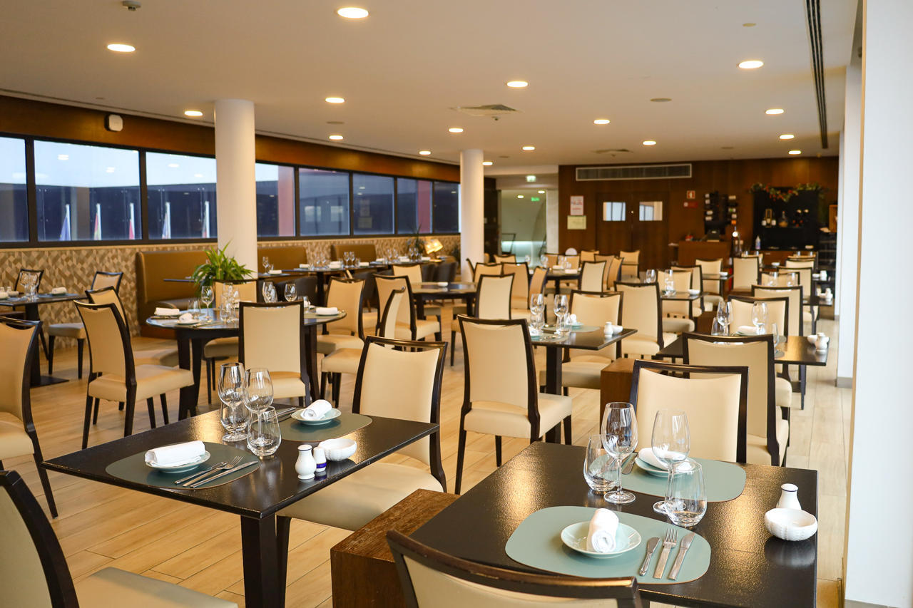 Antillia Hotel 103/127
