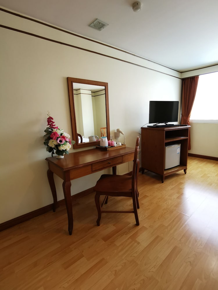 Morakot Hotel Chumphon 44/66