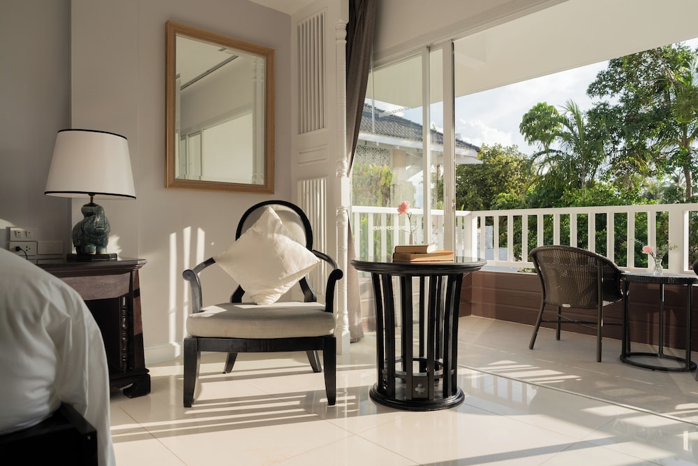 Thavorn Palm Beach Resort 37/58