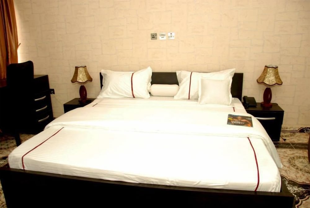 Amso International Hotel 3/15