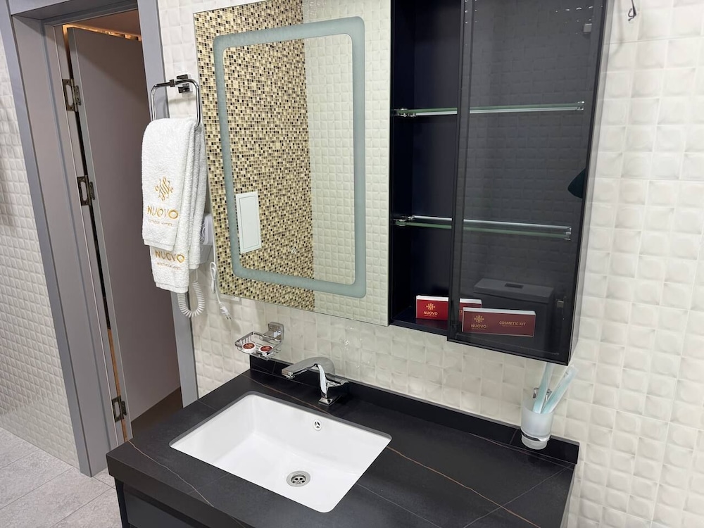 Nuovo Boutique Hotel 79/80