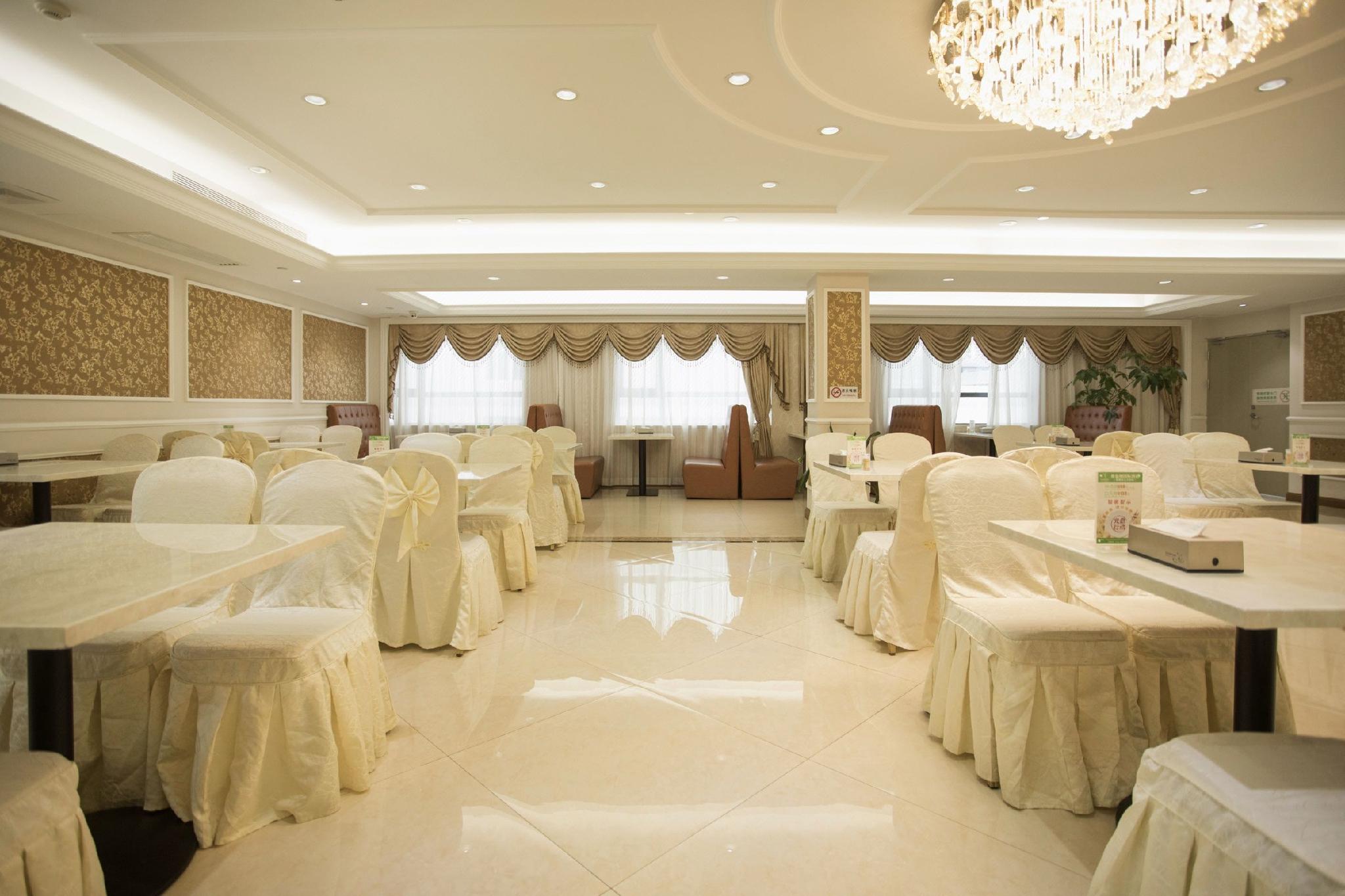 Vienna International Hotel (Shenzhen Buji Dafen Metro Station) 30/41