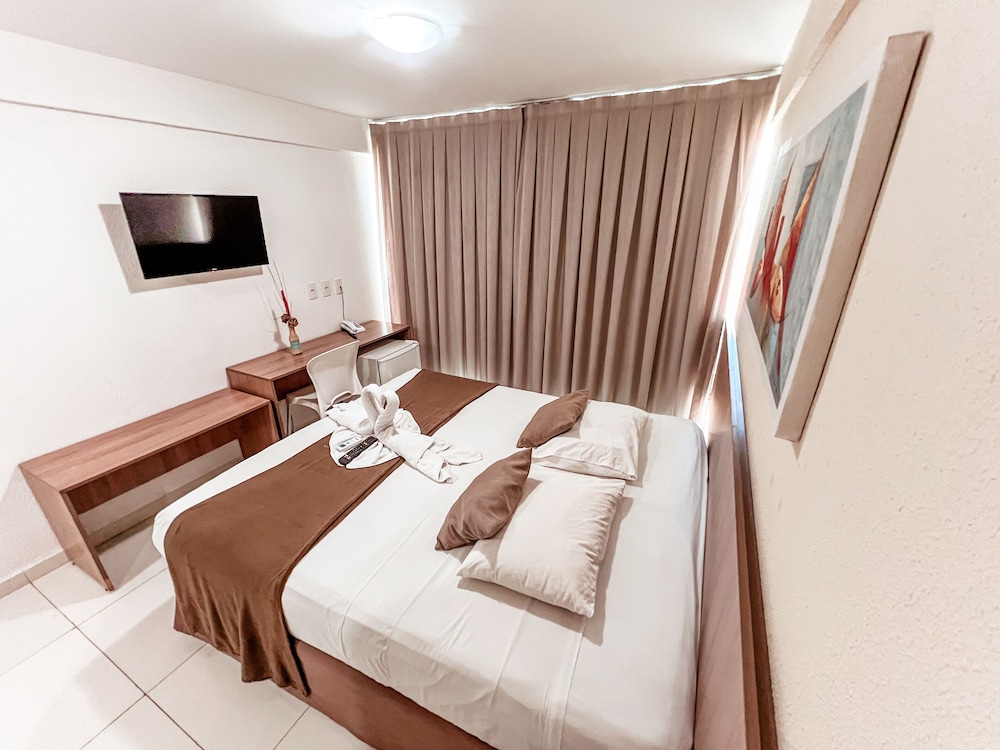 Conde Hotel 40/67