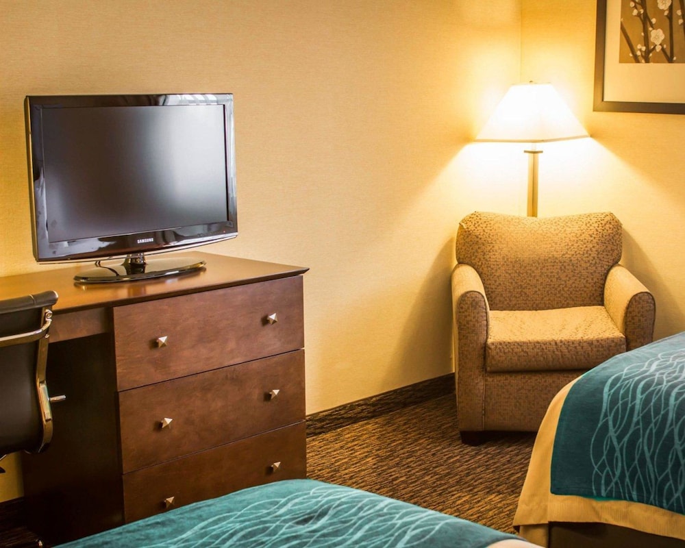 Quality Inn & Suites Port Huron 25/35