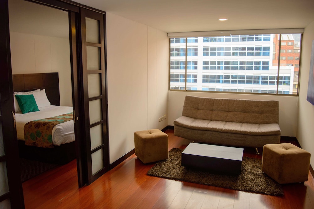 Confort 80 Zona Rosa Hotel 46/70