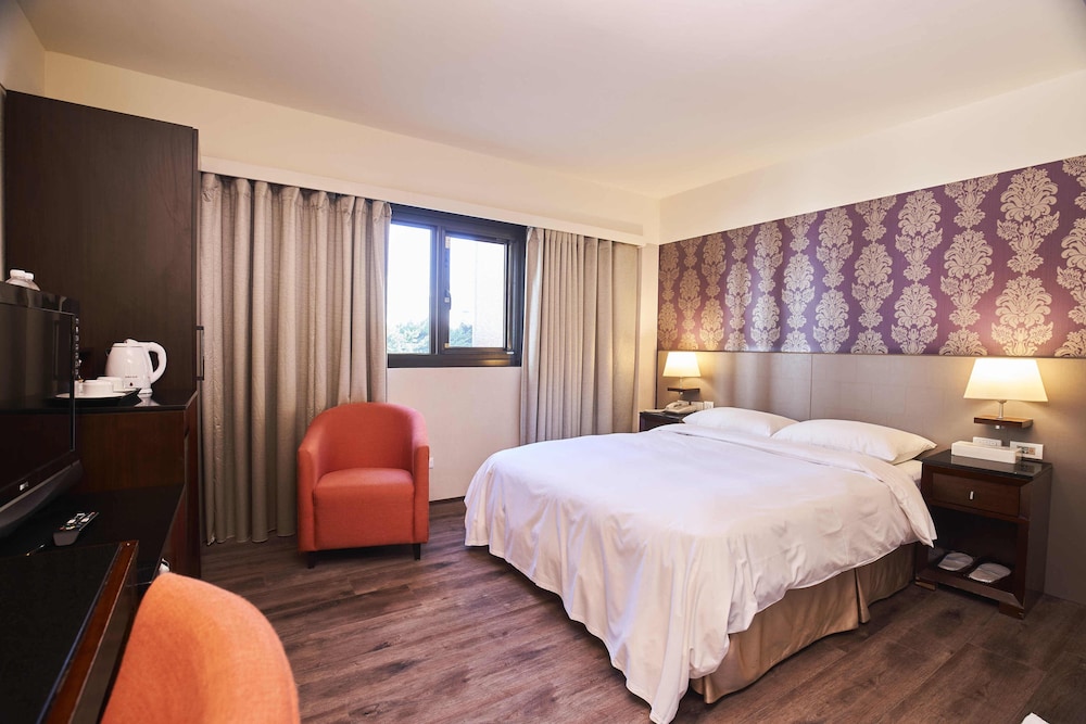 Delight Hotel 12/72