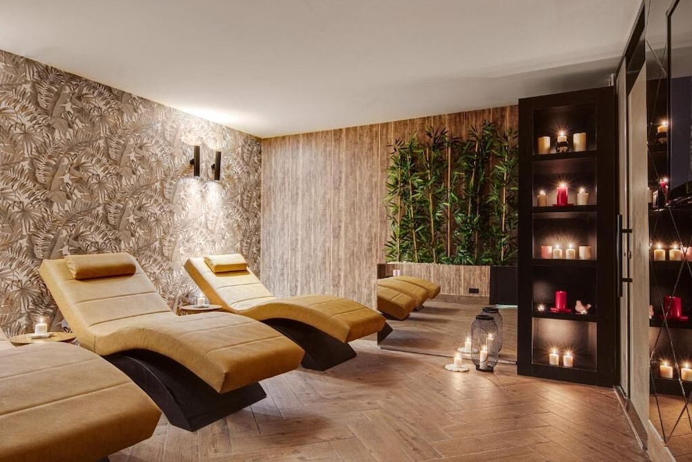 The Westist Hotel & Spa 46/69