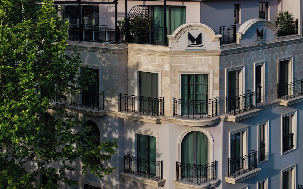 Hotel Majestic 3/50