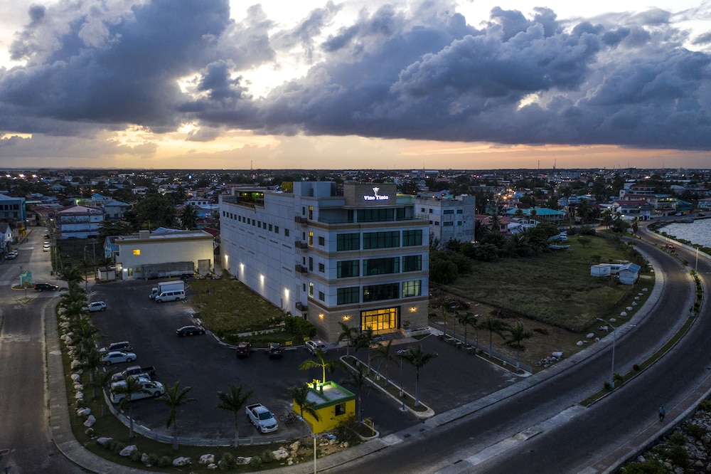Golden Bay Belize Hotel 2/50